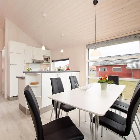 Kuestenfamilienchalet Mit Sauna Appartement