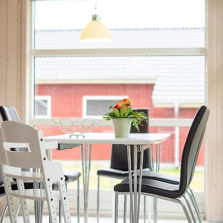 Kuestenfamilienchalet Mit Sauna Großenbrode